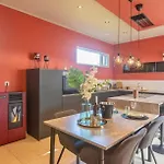 別荘 Charming 2-bedroom House In Dalhem, Belgium Dalhem